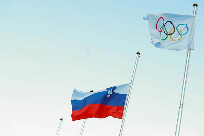 olimpijska vas, zastava | Foto Stanko Gruden, STA