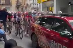 Bizarna situacija na ženski Vuelti #video