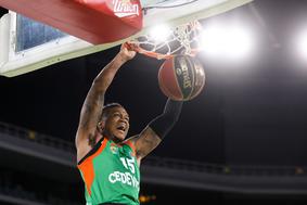 Olimpija je zmlela Zadar in ostaja med živimi