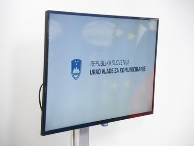 Ukom v umik razpisa za načrt informativne kampanje o dosežkih vlade