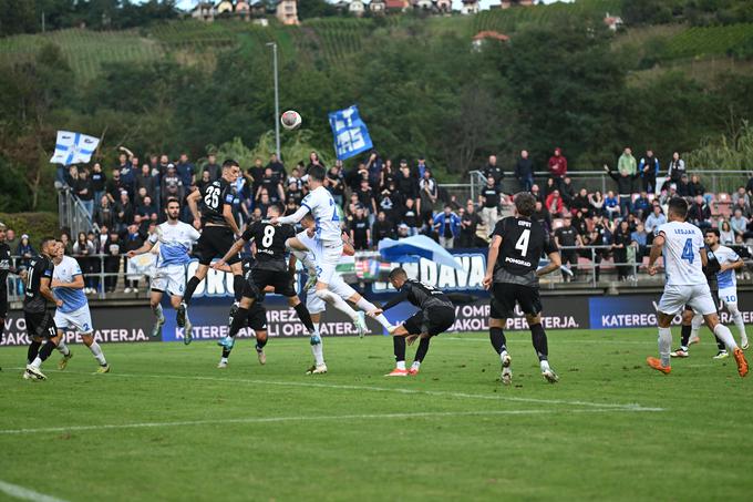 Na prekmurskem derbiju navijači niso videli zadetkov. | Foto: Sebastijan Andrejek Bukovec/www.alesfevzer.com