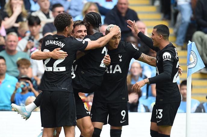 Manchester City Tottenham | Manchester City gosti Tottenham. Prvi polčas je pripadel gostom z 2:0, tako so se veselili Londončani po zadetku Joaa Palhinhe globoko v sodnikovem podaljšku. | Foto Reuters