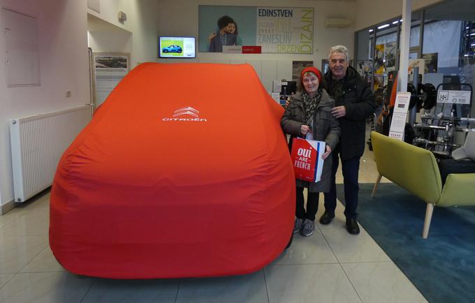 Kupca zadnjega takega avtomobila v Sloveniji | Foto: Citroën