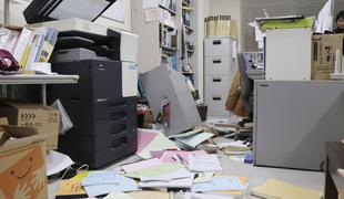 Negotovost v prihodnjih dneh: sledijo lahko še močnejši potresi #video