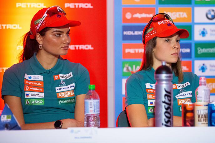 Nina Zadravec in Nika Vindišar | Slovenke niso dokončale štafetne preizkušnje. | Foto Grega Valančič/Sportida