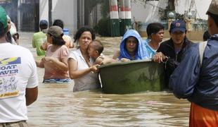 Filipini se spopadajo s posledicami tajfuna Nalgae