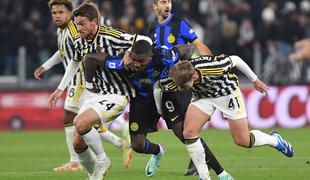 Juventus in Inter neodločeno na velikem derbiju, poraz za Bijola in Lovrića