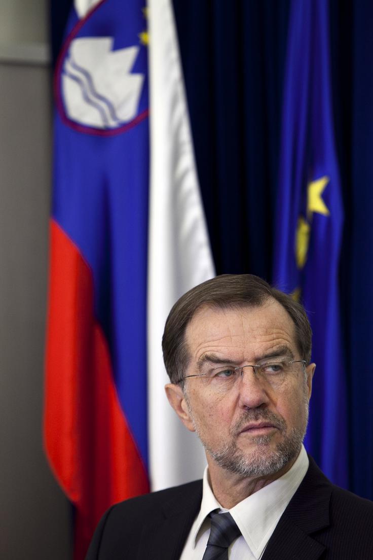 "Malo pred proglasitvijo samostojnosti smo imeli močno stavko, okrog parlamenta in vlade so protestno vozili tovornjaki. Po radiu smo poslušali: 'Dober dan žalost, travo bomo jedli …' Če bi bila osamosvojitev za vse sveta stvar, bi dali vsaj nekaj časa mir." | Foto: Matjaž Tavčar