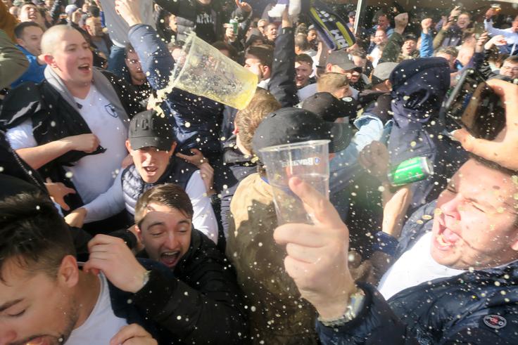 Navijači Tottenhama komaj čakajo na finale v Madridu. | Foto: Reuters