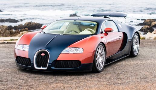 Brezčasna legenda: Bugatti obnovil svojo ikono in take še niste videli #foto