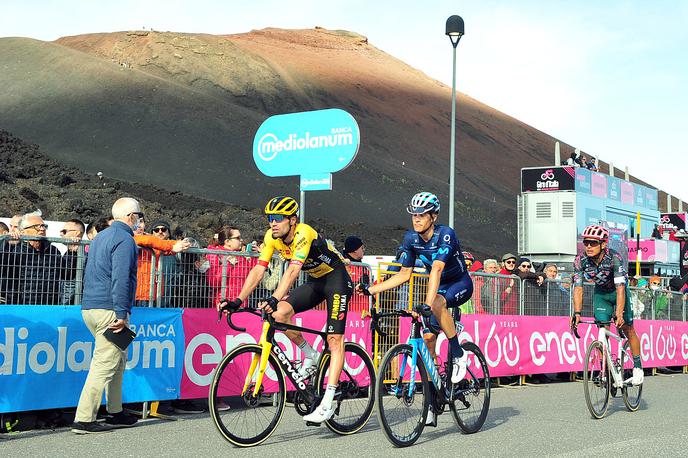 Tom Dumoulin, Giro 2022 | Tom Dumoulin je že po prvi gorski etapi Gira izpadel iz boja za rožnato majico. | Foto Reuters