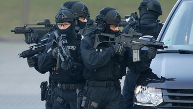 Nemška policija lovi tri člane nekdanje levičarske teroristične skupine RAF