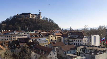 Eksplozija sredi Ljubljane, eden od poškodovanih v smrtni nevarnosti
