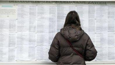 Zavod za zaposlovanje opozarja na pravice ob izgubi dela