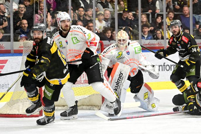 Graz 99ers : Pustertal | Gradec je v velikem finalu lige Ice s 4:0 v zmagah odpravil Pustertal Roka Tičarja. | Foto Graz99ers