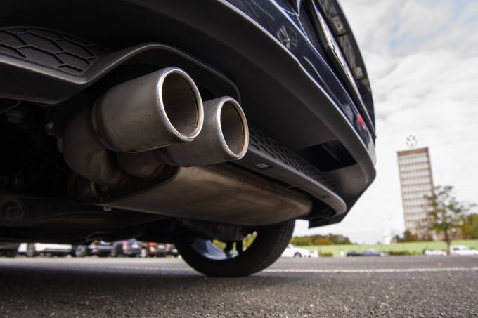Izpusti dušikovega oksida se bodo morali pri dizelskih motorjih čez dve leti izenačiti s tistimi, ki jih danes v zrak izpustijo bencinski motorji. | Foto: AP / Guliverimage