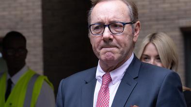 Londonski kinematograf noče predvajati filma, s katerim se vrača Kevin Spacey
