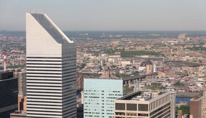 Glavna posebnost nebotičnika Citigroup Center (znan je tudi po naslovu 601 Lexington) je njegova strmo poševna streha. | Foto: Thomas Hilmes/Wikimedia Commons