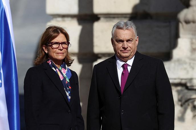 Viktor Orban z ženo Aniko Levai | Madžarski premier Viktor Orban je poročen z Aniko Levai, s katero imata pet otrok. | Foto Reuters