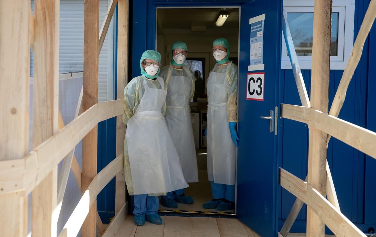 Koronavirus v Avstriji | Največ okužb od začetka pandemije tudi v Avstriji in na Madžarskem | Foto Reuters