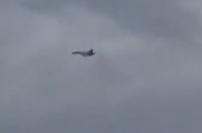 Zastrašujoče: ruski Su-35 brez komunikacije nad EU #video