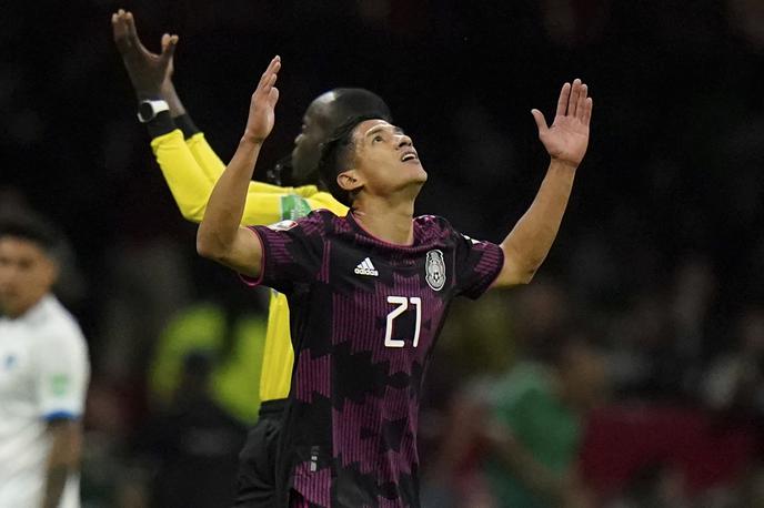 Carlos Antuna | Mehika se je še osmič zapored uvrstila na svetovno nogometno prvenstvo. | Foto Guliverimage