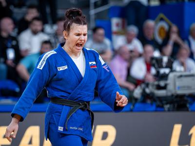 Metka Lobnik na Kitajskem do nove medalje