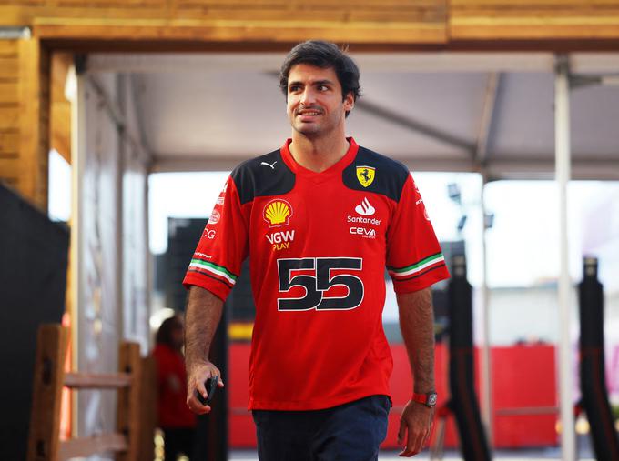 Carlos Sainz je edini, ki je letos na glavni dirki premagal ekipo Red Bull. | Foto: Reuters