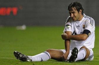 Van der Vaart in Raul poškodovana
