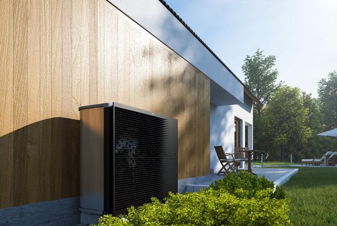Dovršen dizajn toplotnih črpalk Daikin se prilagaja tako zunanjosti kot notranjosti vsakega doma. | Foto: Daikin