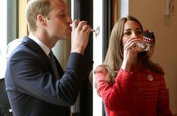 Kate Middelton med obiskom Škotske spoznavala tudi radosti viskija