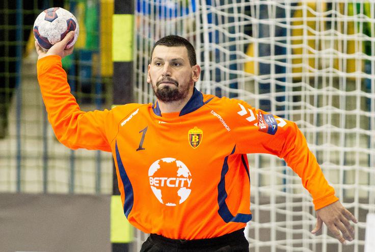 Arpad Šterbik s skopskim Vardarjem v zadnjih letih pogosto gostuje v slovenskih dvoranah. | Foto: Vid Ponikvar
