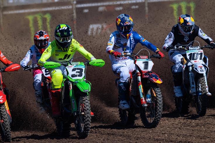 Romain Febvre je za zdaj v senci Prada, Gajserja in Herlingsa, a tudi on že ima en naslov prvaka v MXGP (2015). | Foto: Guliverimage