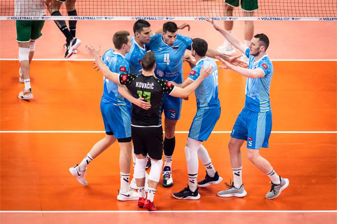 Slovensko izbrano vrsto že v petek ob 17. uri čaka obračun z neposrednim tekmecem za končnico, Iranom. | Foto: Volleyballworld