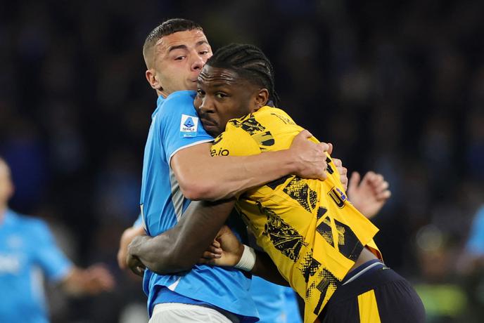 Lazio slavil v Milanu, v Italiji bo še vroče
