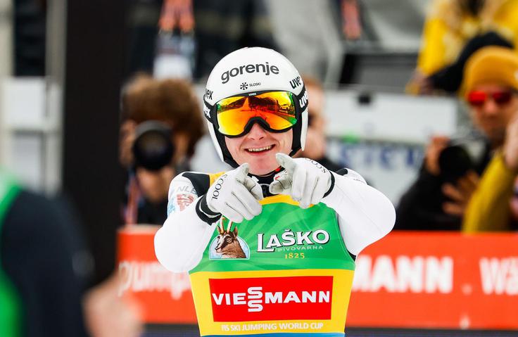 Domen Prevc | Foto: Aleš Fevžer