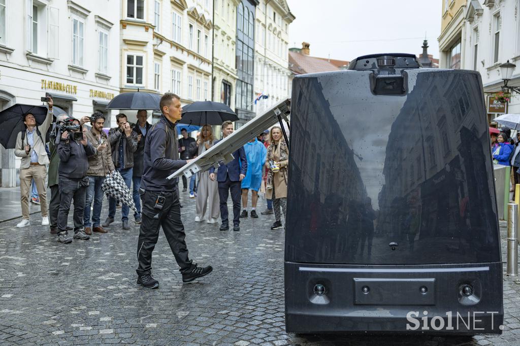 Robotska dostava