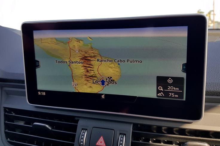 Zavoljo slabe digitalne pokritosti kartografije mehiških cest pa do izraza tokrat ni prišla pametna navigacija, ki zna sproti spremljati vozniške navade lastnika in ponuditi osebno asistenco pri načrtovanju poti.  | Foto: Jure Gregorčič