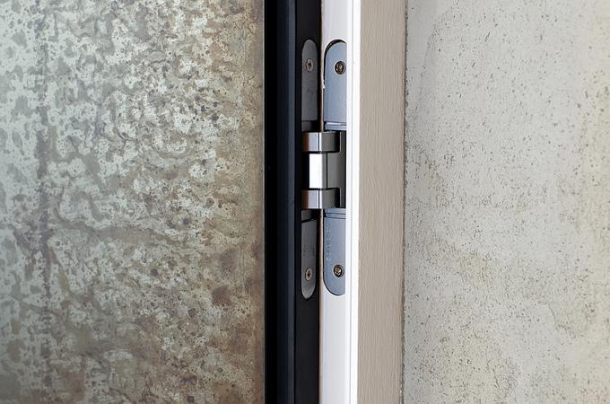 Poleg aluminijastega profila notranja vrata lahko dela posebne tudi profil.  | Foto: 