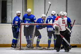 slovenska hokejska reprezentanca : Poljska, Ledna dvorana Tabor, Maribor