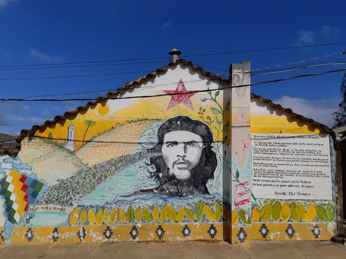 Spomini na Cheja Guevaro so v Boliviji še kako živi, nam povesta. | Foto: Osebni arhiv