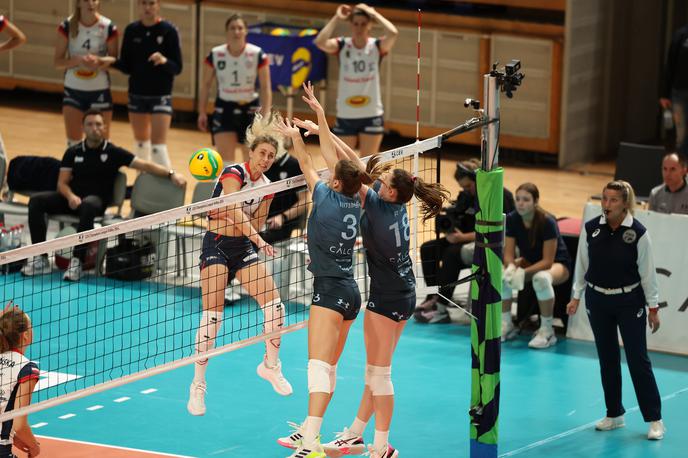 Calcit Volley, liga prvakinj | Kamničanke so v drugem krogu lige prvakinj izgubile s poljskim Lodžem. | Foto www.alesfevzer.com