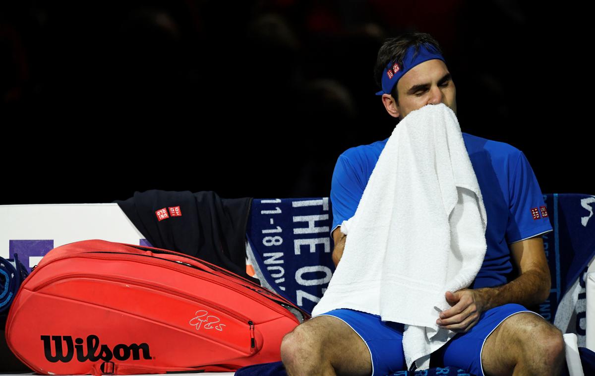 Roger Federer | Roger Federer je že na prvi tekmi naletel na mino. | Foto Reuters