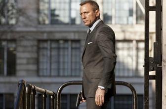 James Bond se vrača leta 2015
