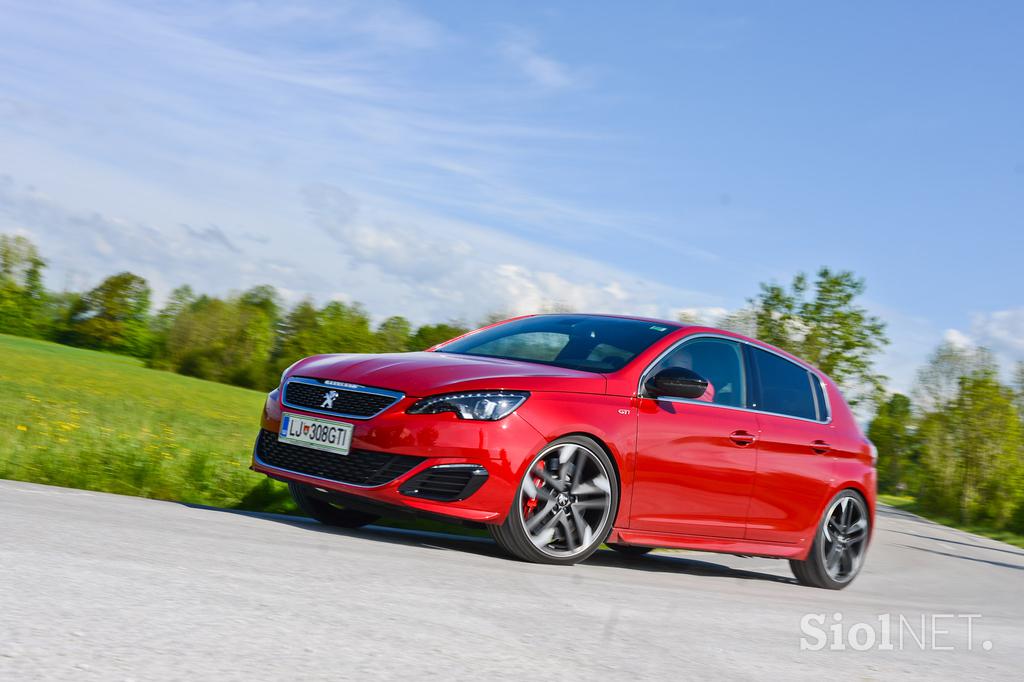 Peugeot 308 GTi - fotogalerija testnega vozila