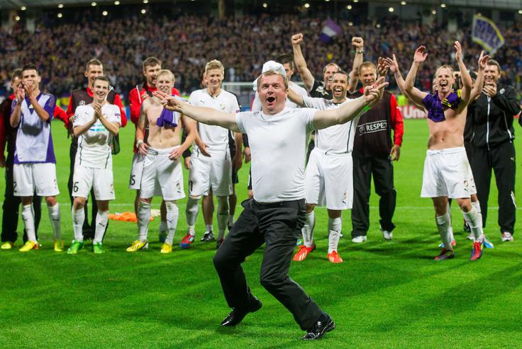Tako se je Pavel Vrba, takratni trener Viktorie, na EP 2016 v Franciji pa selektor Češke, veselil preboja v ligo prvakov v Mariboru. | Foto: Vid Ponikvar