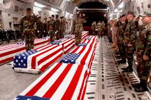 Mrtvi ameriški vojaki iz Iraka prihajajo domov