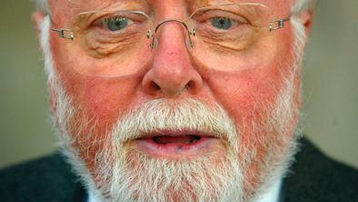 Umrl je igralec in režiser Richard Attenborough