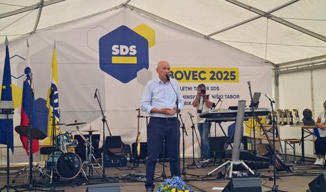 V Bovcu se je začel poletni tabor SDS
