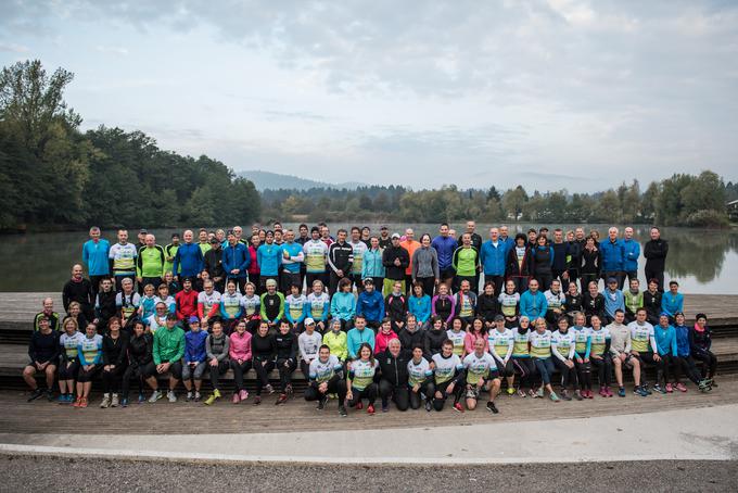 V sklopu uradnih priprav na ljubljanski maraton - udeleženci so medse povabili tudi tekače iz drugih tekaških skupin - se je v soboto pri Koseškem bajerju zbralo okoli 120 tekačev. | Foto: Patricija Belak